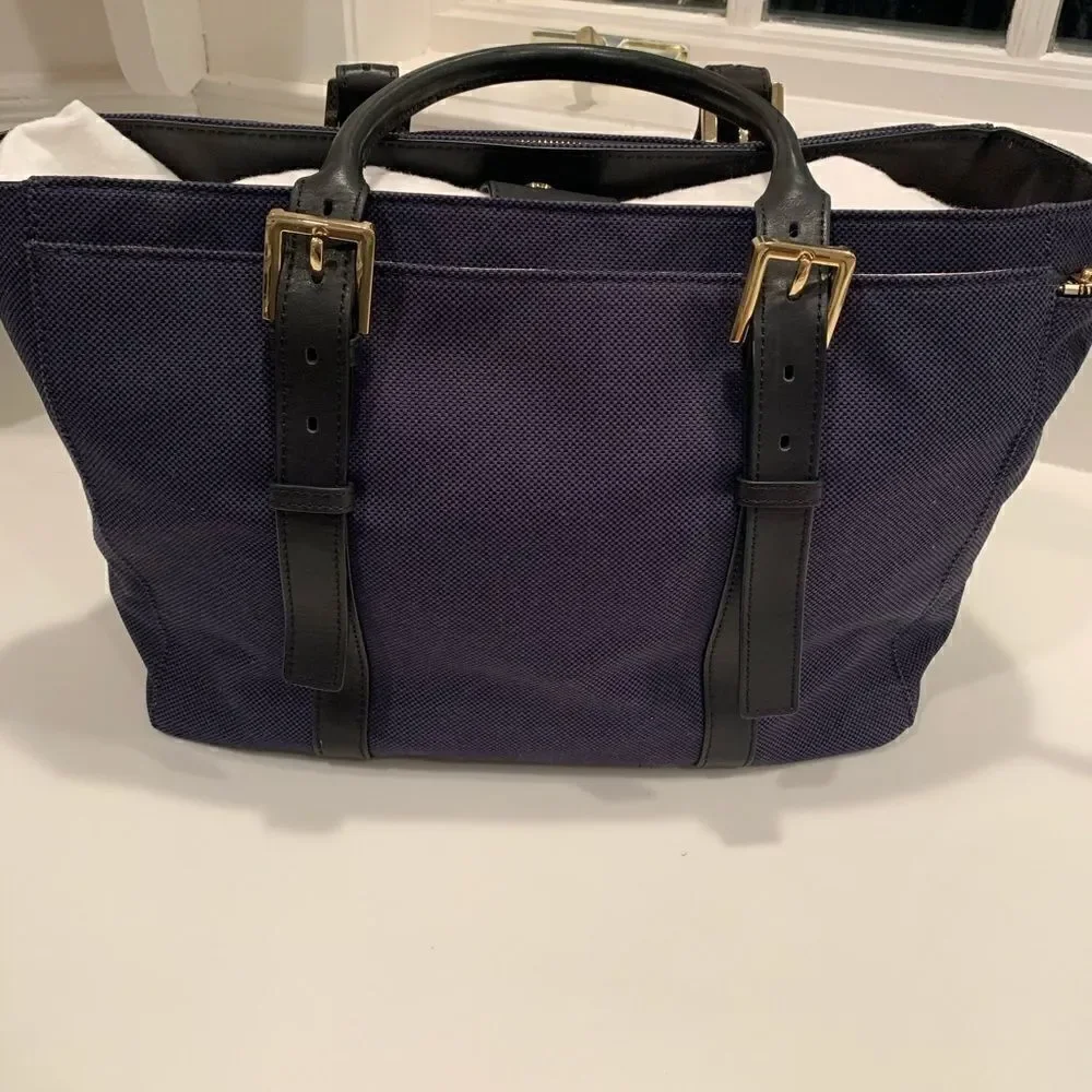 India Hicks Duchess of Windsor - Navy - New